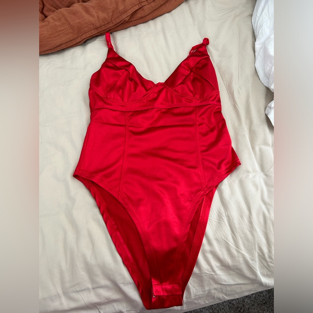 Women’s bodysuit